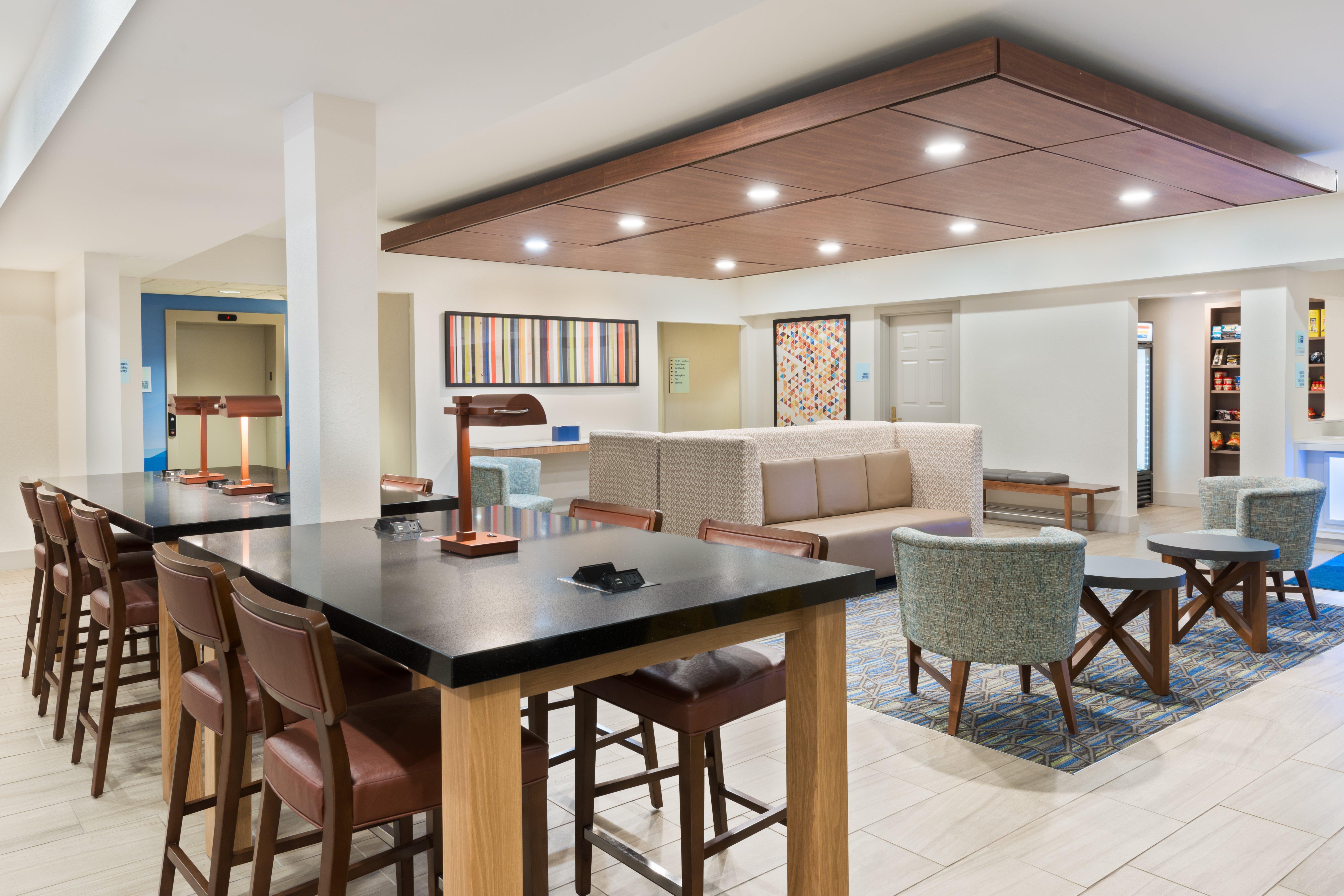 Holiday Inn Express & Suites - Columbus Airport East By Ihg Exteriér fotografie