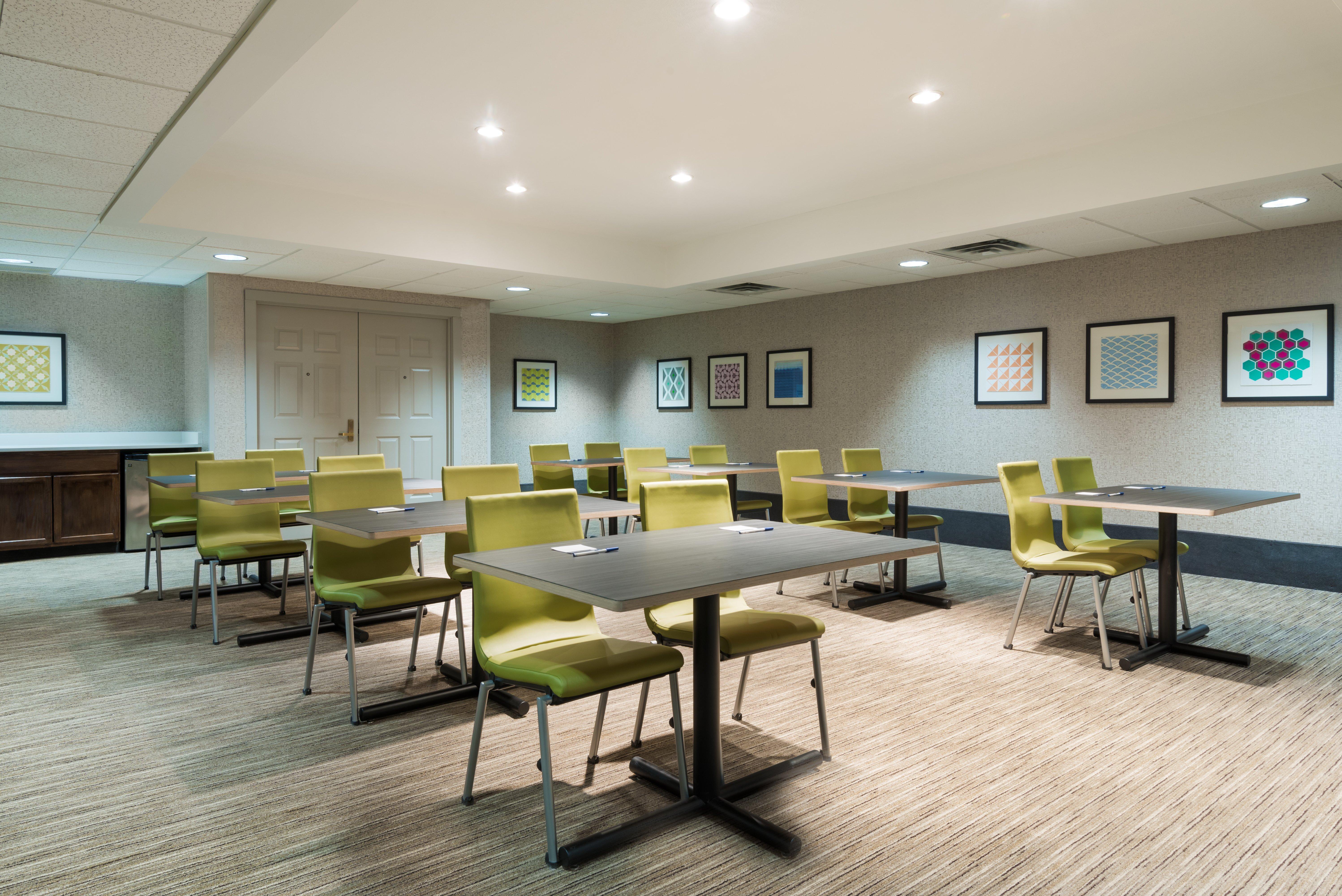 Holiday Inn Express & Suites - Columbus Airport East By Ihg Exteriér fotografie