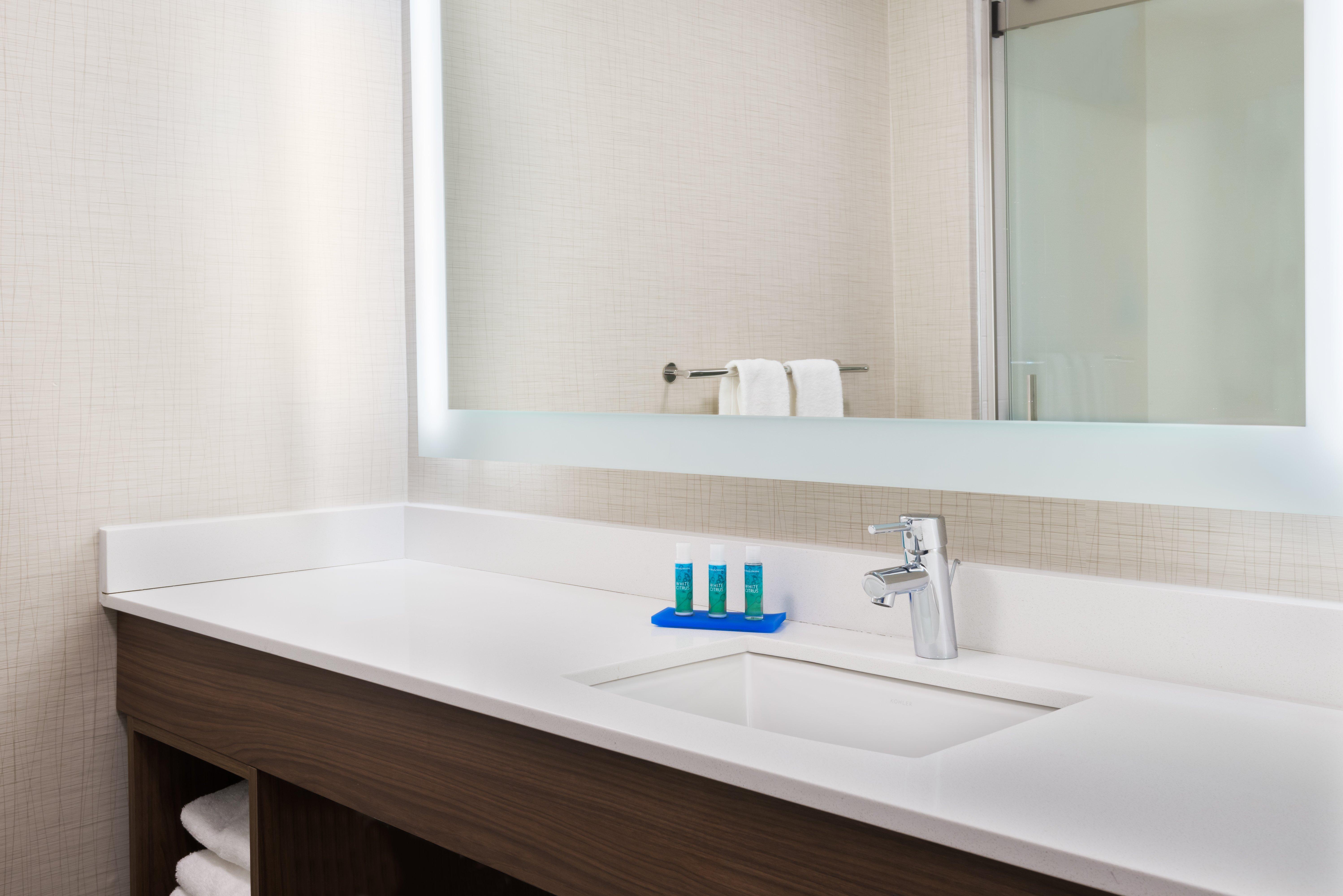 Holiday Inn Express & Suites - Columbus Airport East By Ihg Exteriér fotografie