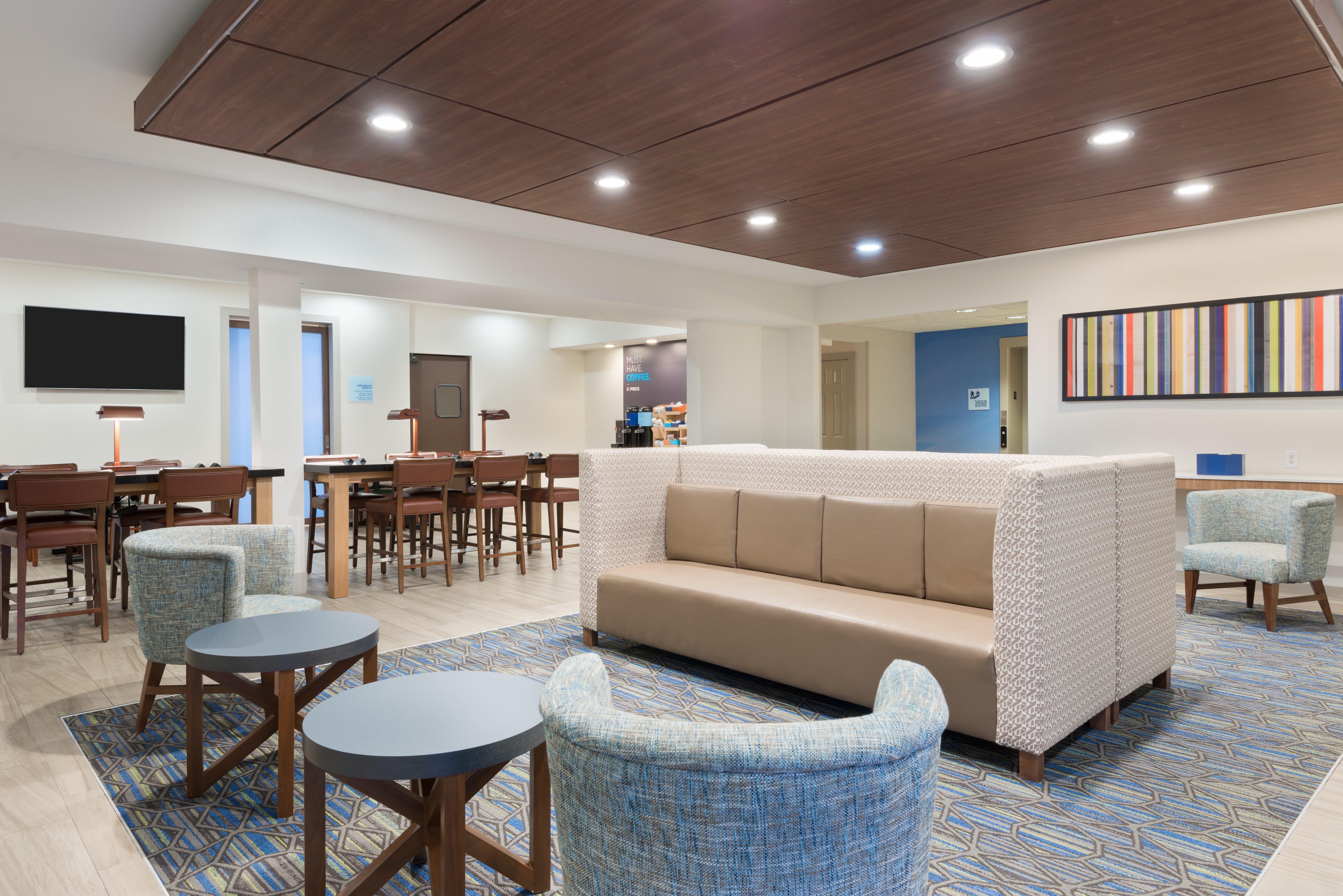 Holiday Inn Express & Suites - Columbus Airport East By Ihg Exteriér fotografie