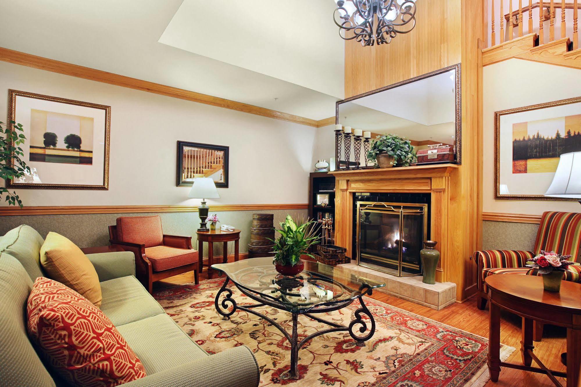 Holiday Inn Express & Suites - Columbus Airport East By Ihg Exteriér fotografie