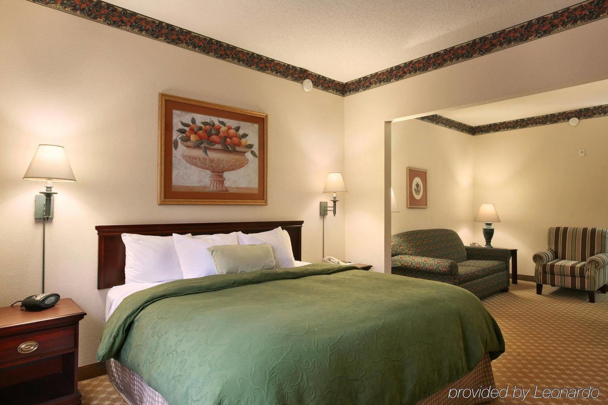 Holiday Inn Express & Suites - Columbus Airport East By Ihg Exteriér fotografie
