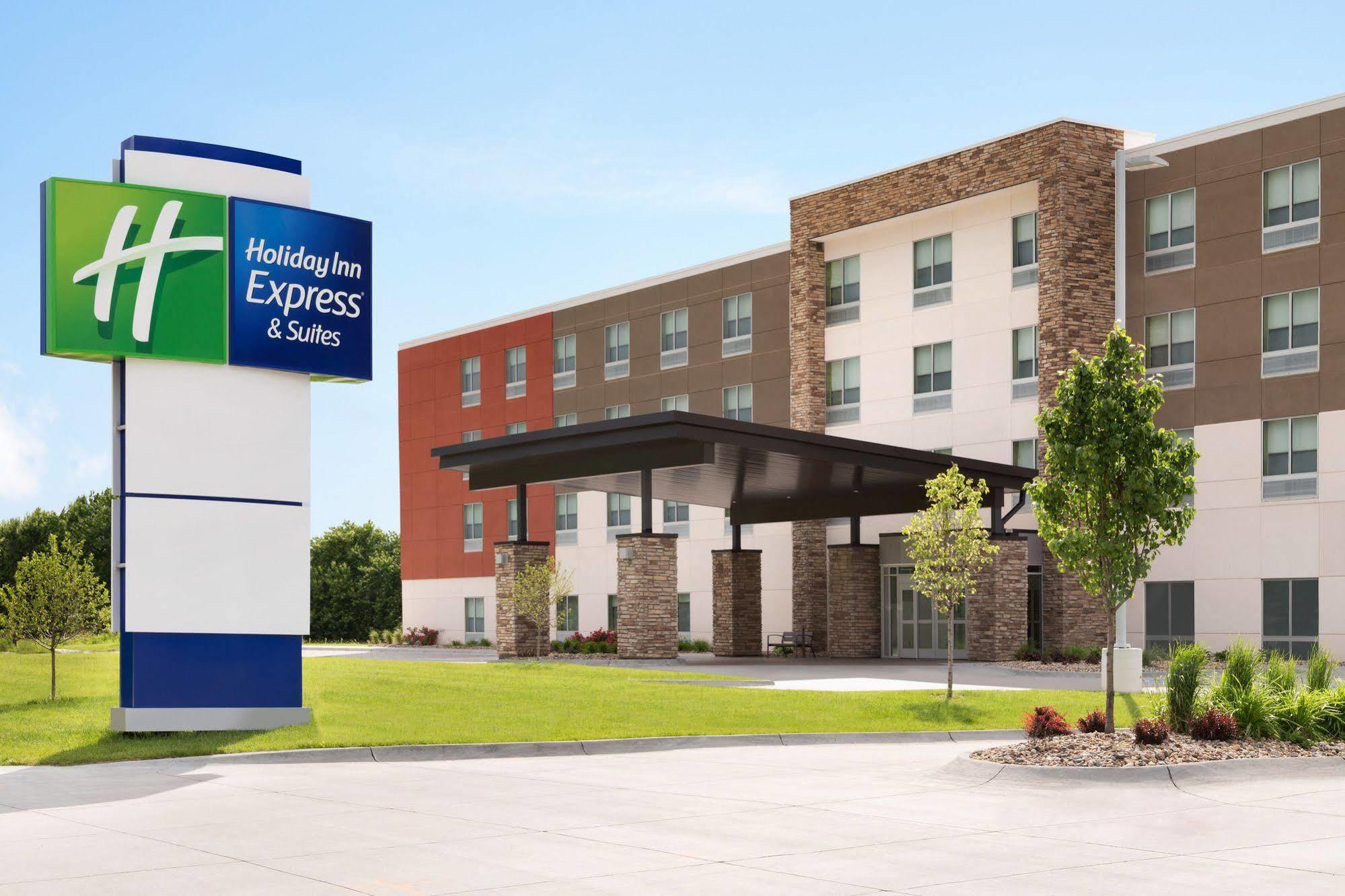 Holiday Inn Express & Suites - Columbus Airport East By Ihg Exteriér fotografie