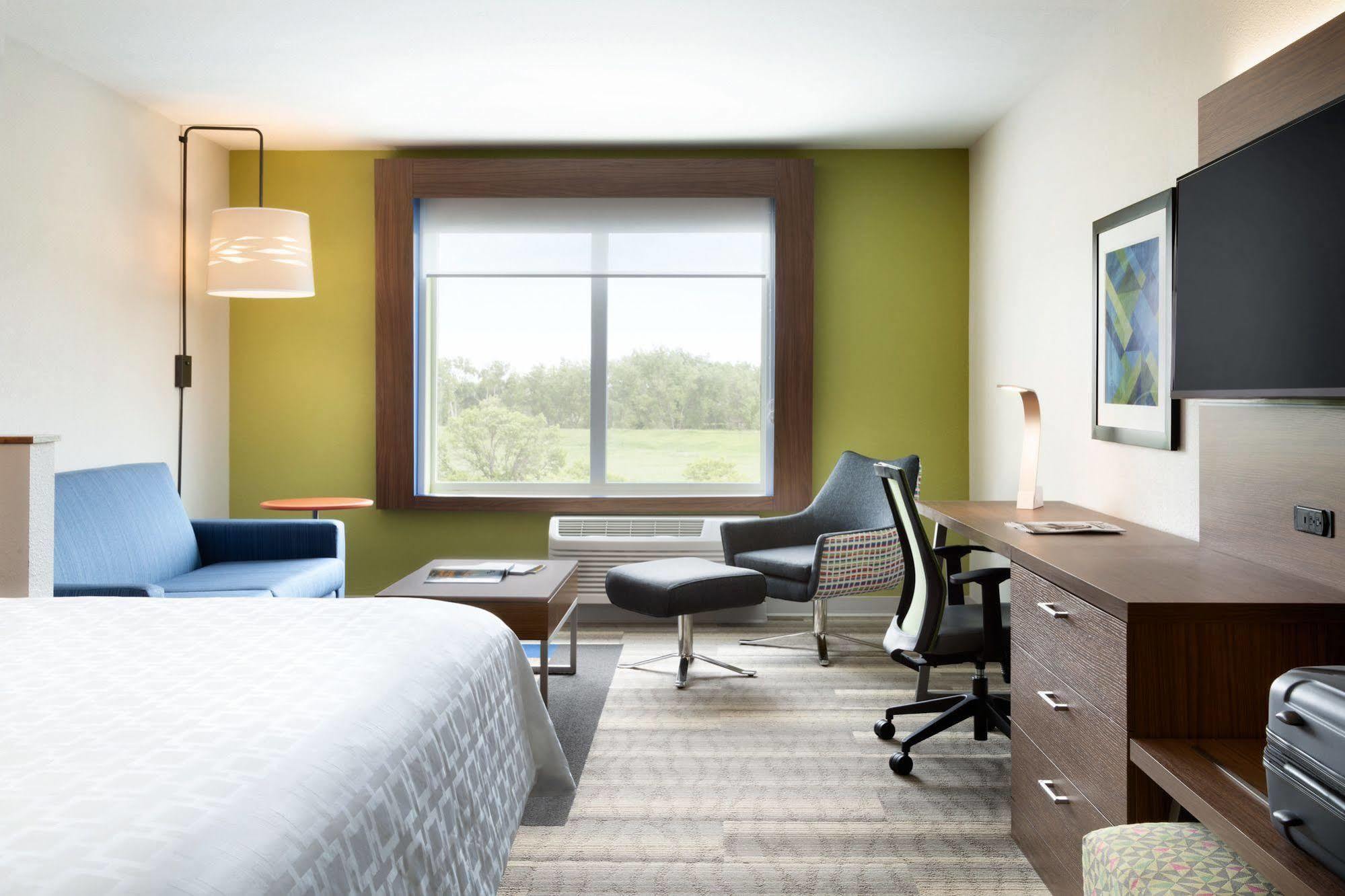 Holiday Inn Express & Suites - Columbus Airport East By Ihg Exteriér fotografie