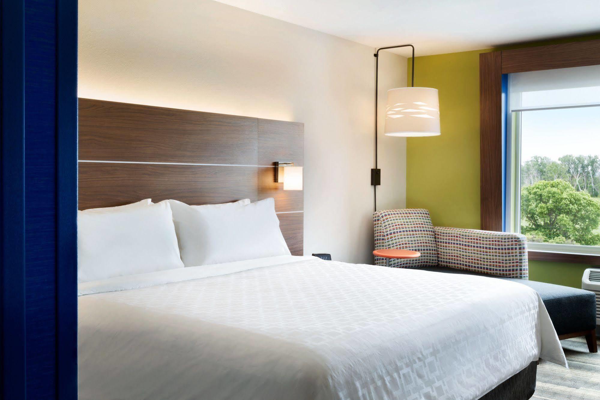 Holiday Inn Express & Suites - Columbus Airport East By Ihg Exteriér fotografie